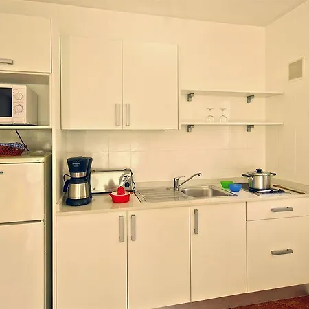 Otel Miami 2*